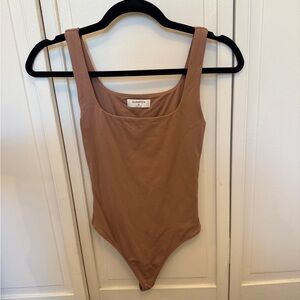 Aritzia Babaton Original Contour Squareneck Bodysuit